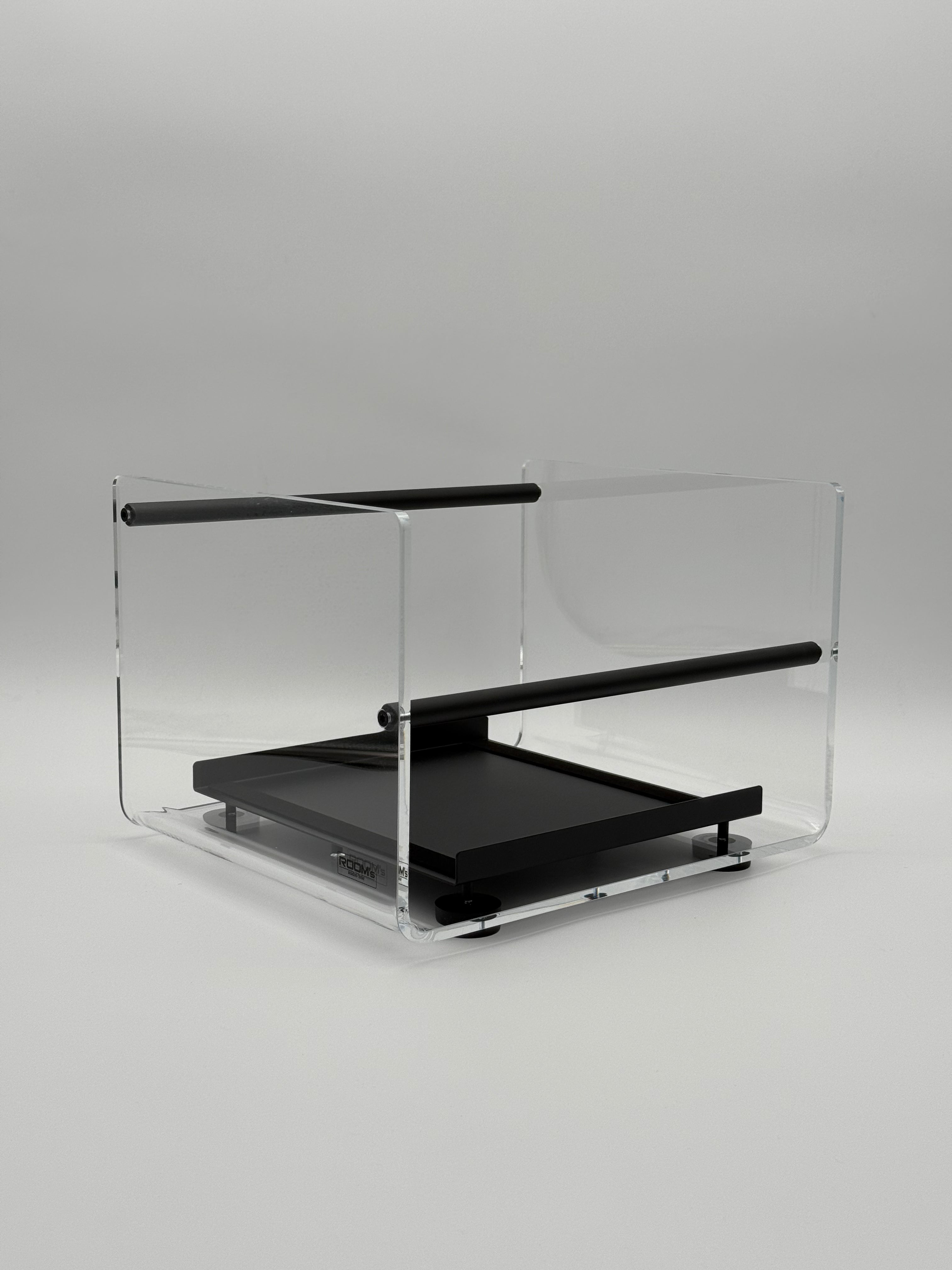 ROOM's Vinyl Rack One Acryl